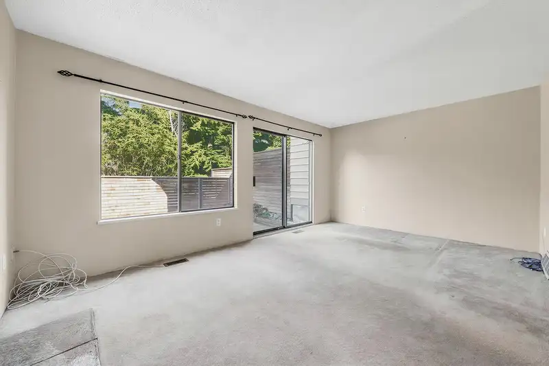 62 1930 CEDAR VILLAGE CRESCENT - photo 4 of 29