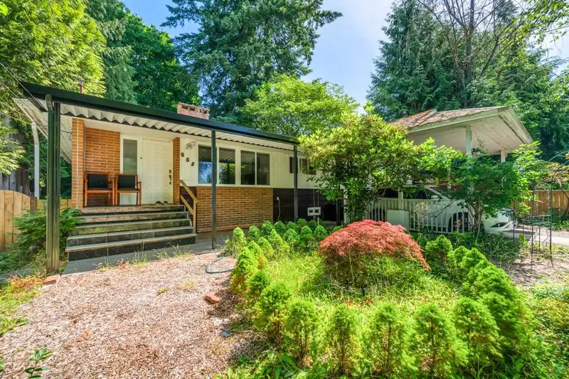 985 WALLACE WYND - photo 2 of 19