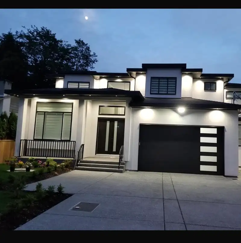 11026 80 AVENUE - photo 1 of 1