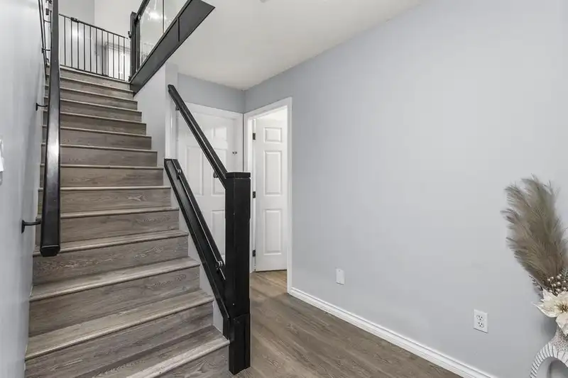 34795 1 AVENUE - photo 2 of 36