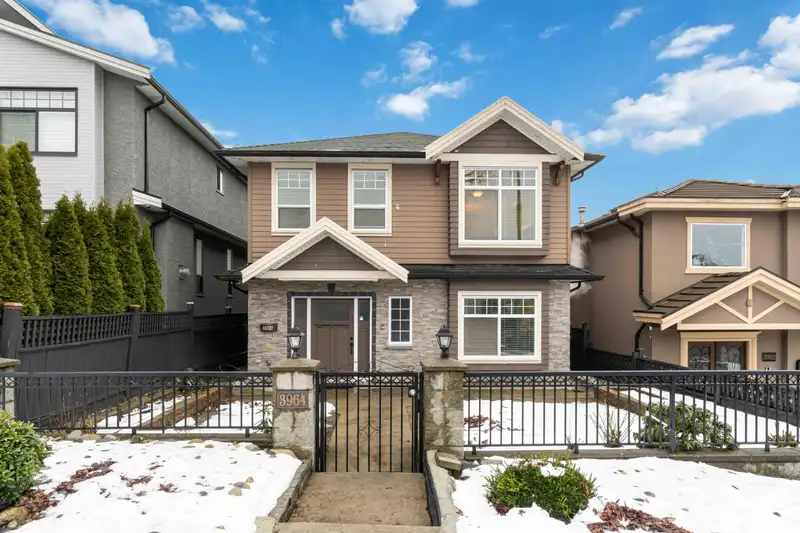 3964 PARKER STREET - photo 1 of 14