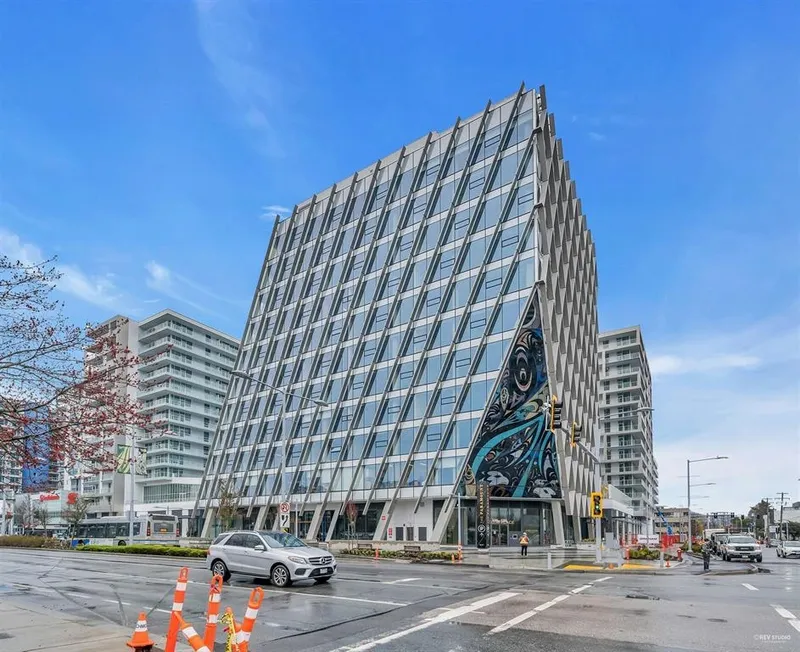 1005 6320 NO. 3 ROAD - photo 1 of 22