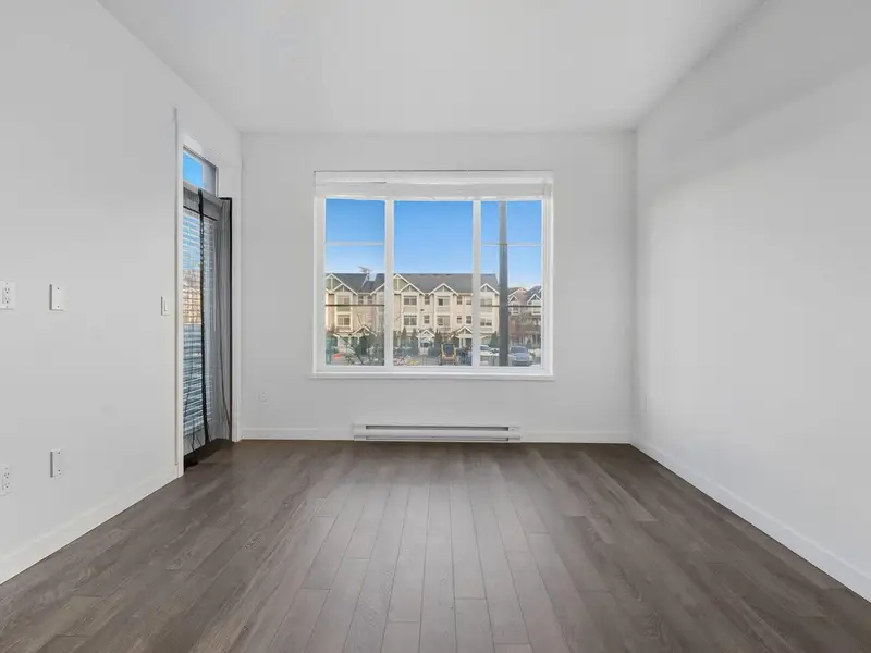 203 15858 FRASER HIGHWAY - photo 3 of 25