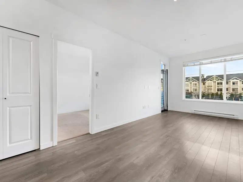 203 15858 FRASER HIGHWAY - photo 4 of 25