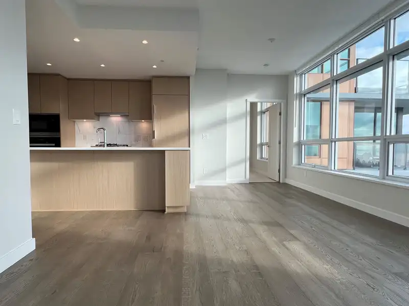 1910 5608 BERTON AVENUE - photo 3 of 33
