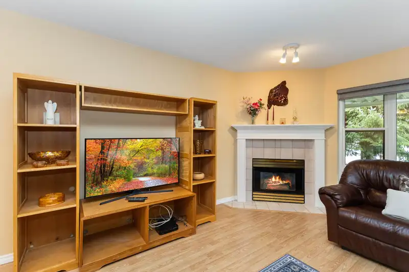 46 2081 WINFIELD DRIVE - photo 3 of 31
