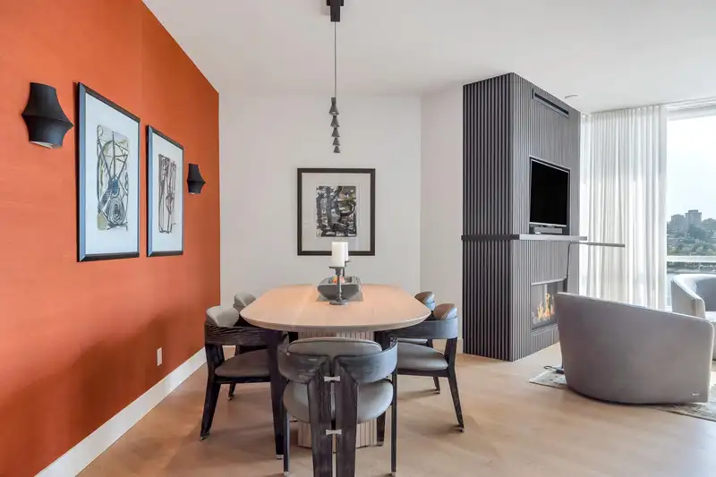801 1328 MARINASIDE CRESCENT - photo 2 of 40