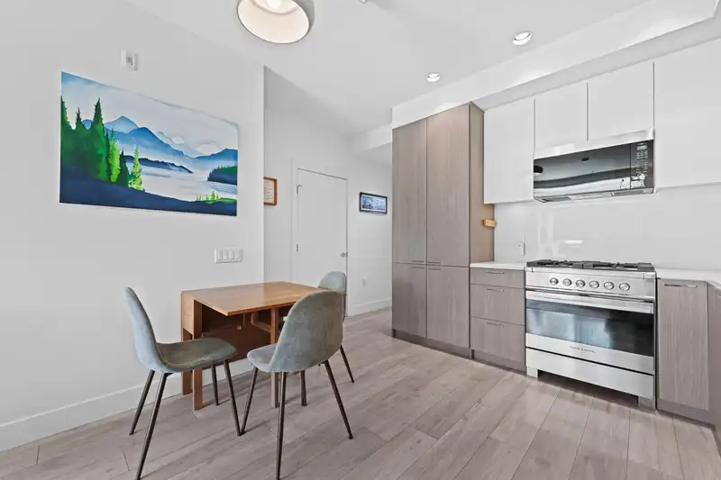 201 3420 ST. CATHERINES STREET - photo 4 of 23