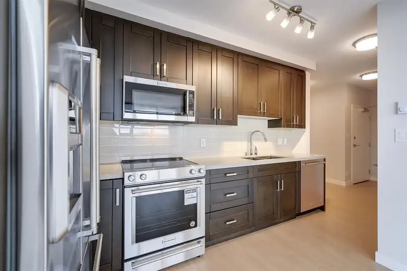 1508 11967 80 AVENUE - photo 4 of 25
