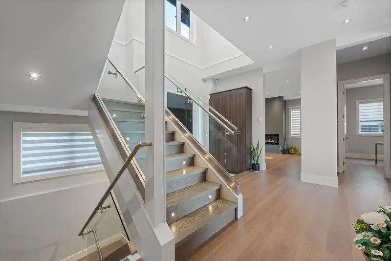 791 DONEGAL PLACE - photo 4 of 40