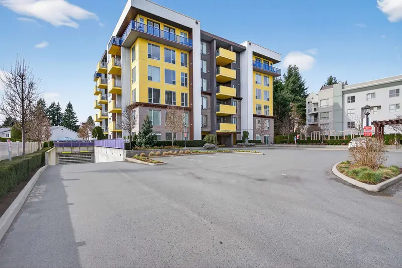 504 2555 WARE STREET - photo 2 of 25