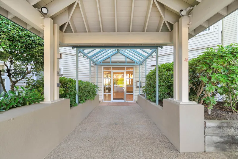 106 10675 138A STREET - photo 1 of 25