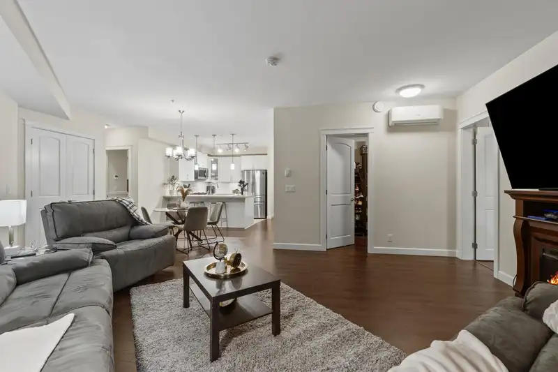 208 20376 86 AVENUE - photo 1 of 35