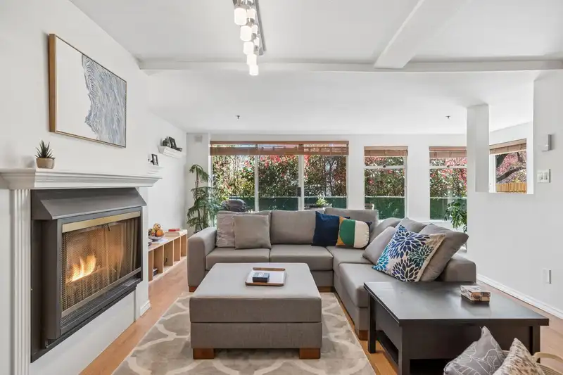 4306 SOPHIA STREET - photo 1 of 40