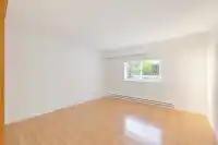 4882 44B AVENUE - thumbnail 21