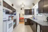 4882 44B AVENUE - thumbnail 7