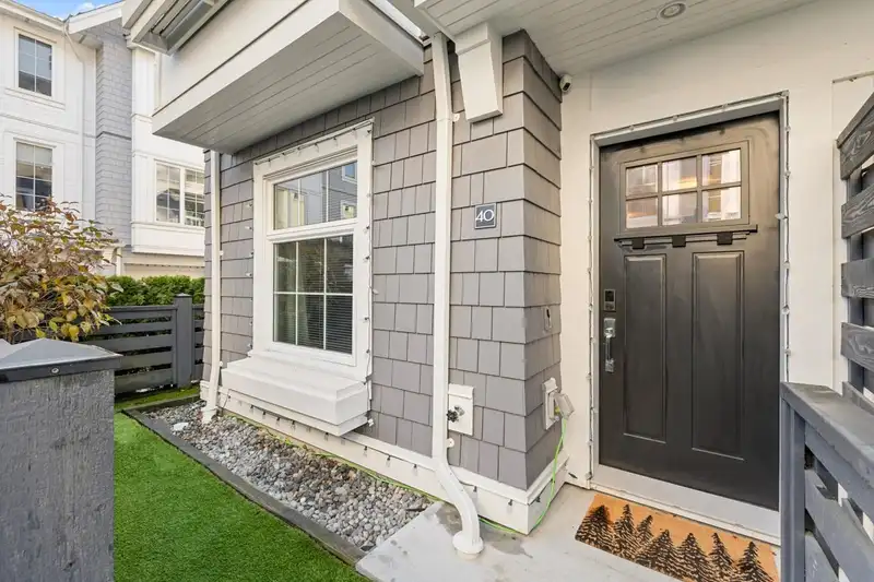40 2560 PITT RIVER ROAD - photo 4 of 35