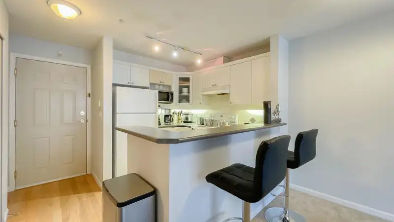 238 5600 ANDREWS ROAD - photo 3 of 16