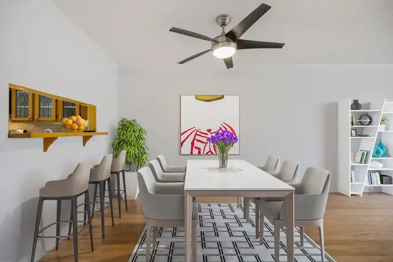 303 1005 W 7TH AVENUE - photo 3 of 36