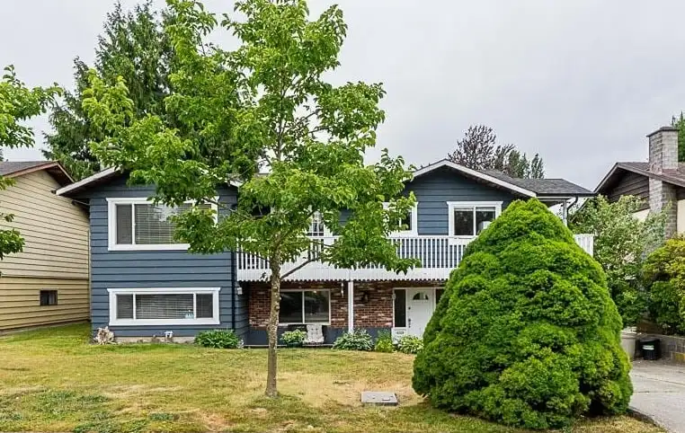 11380 75B AVENUE - photo 1 of 30
