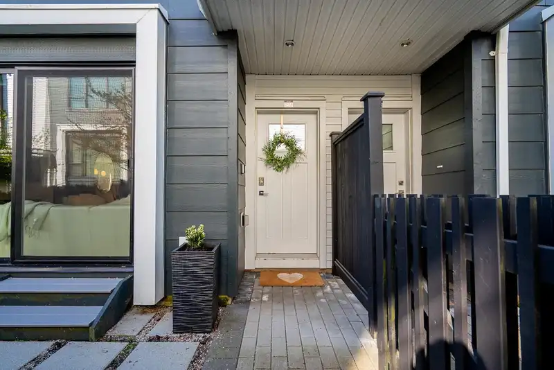 159 2280 163 STREET - photo 4 of 39