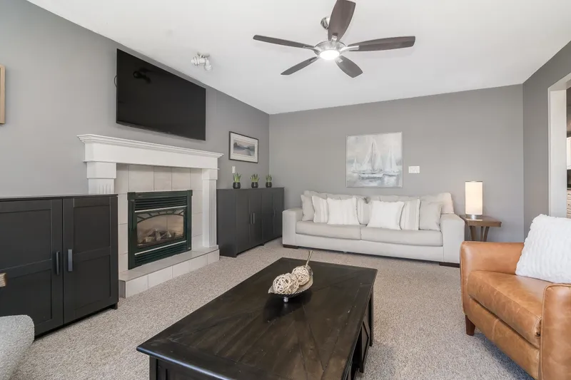 5054 207 STREET - photo 4 of 25