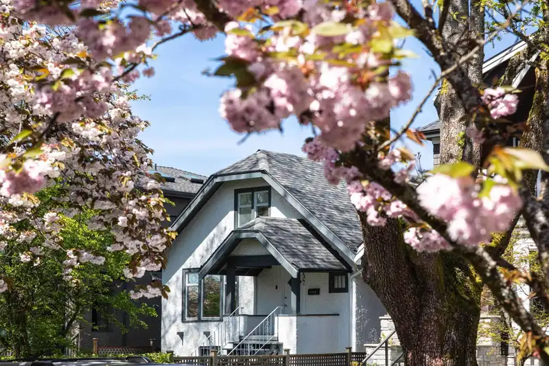 3841 W 24TH AVENUE - photo 1 of 39