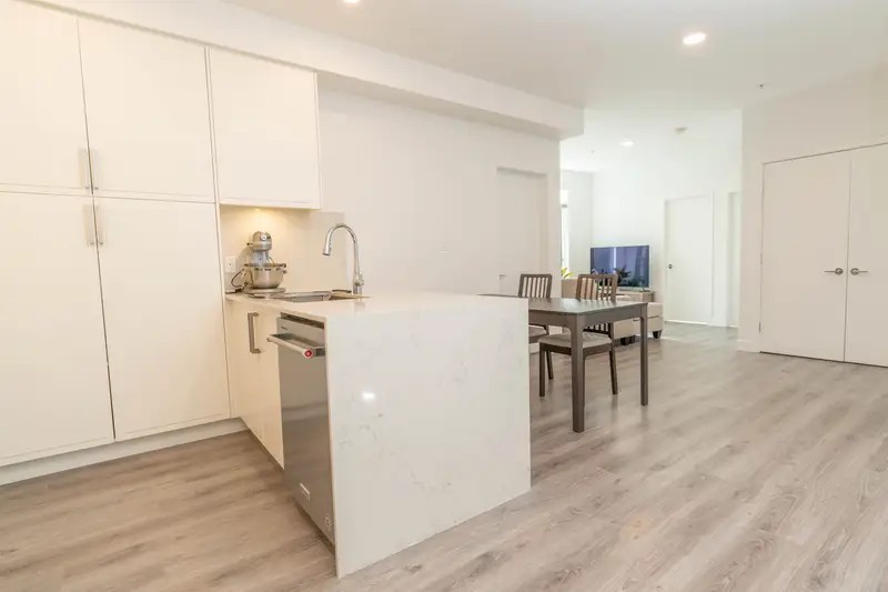 505 700 CLARKE ROAD - photo 3 of 18