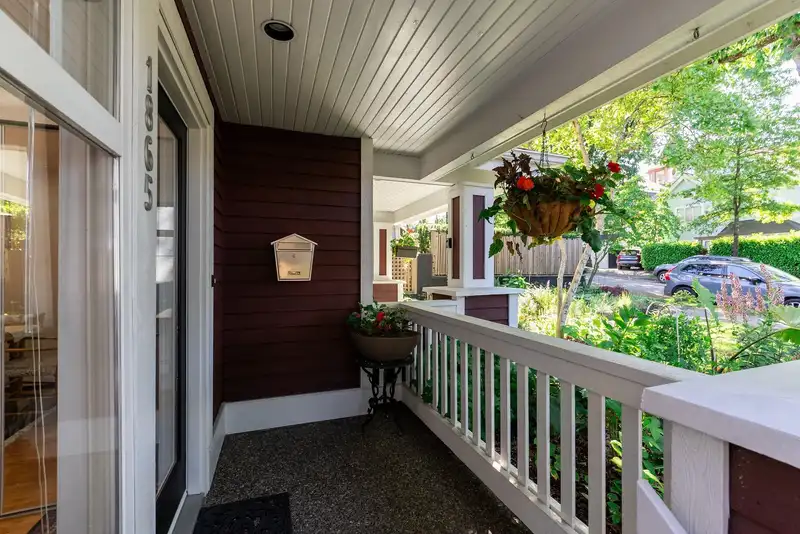 1865 E 7TH AVENUE - photo 4 of 40