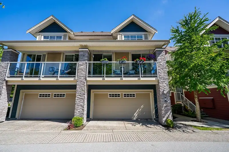 42 15454 32 STREET - photo 1 of 38
