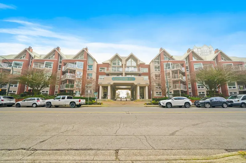 307 1240 QUAYSIDE DRIVE - photo 4 of 25