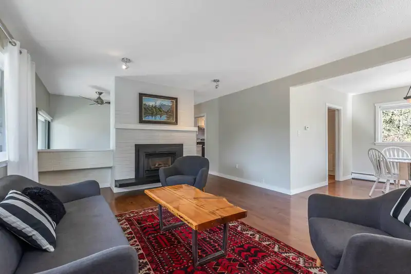 7958 TAULBUT STREET - photo 3 of 40