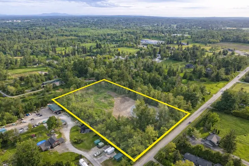 26714 52 AVENUE - photo 3 of 25