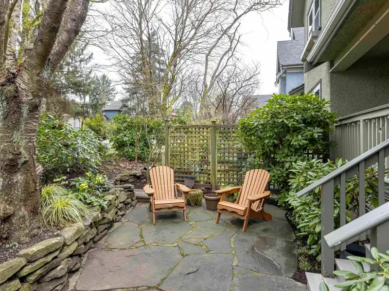 181 W 13TH AVENUE - photo 2 of 27