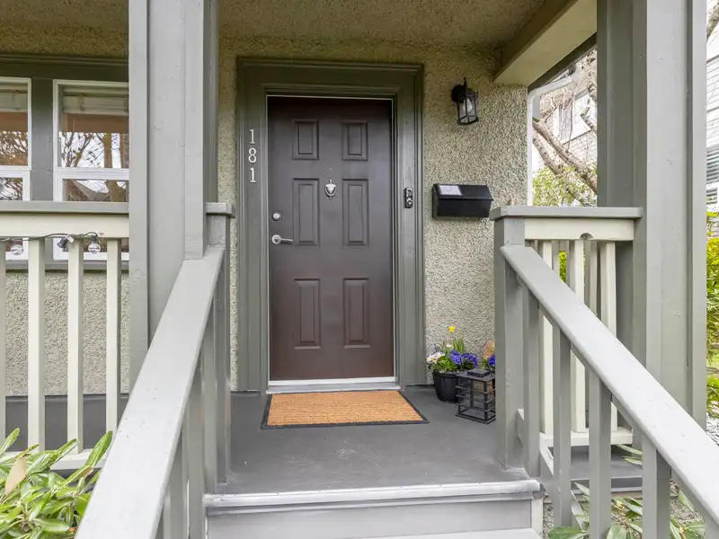 181 W 13TH AVENUE - photo 3 of 27