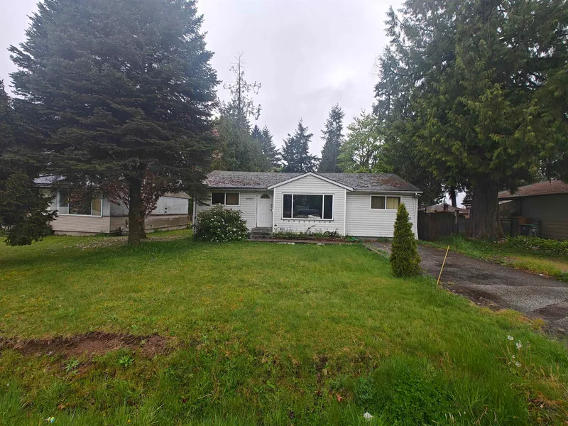 10337 146 STREET - photo 2 of 3