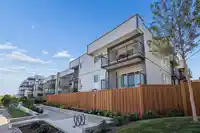312 808 E 8TH AVENUE - thumbnail 3