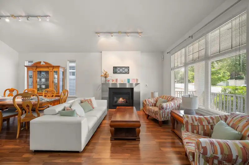 7530 146 STREET - photo 2 of 21