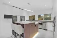 475 NEWLANDS ROAD - thumbnail 12