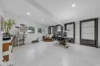 475 NEWLANDS ROAD - thumbnail 24