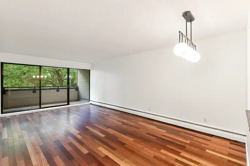 309 1710 W 13TH AVENUE - photo 2 of 27