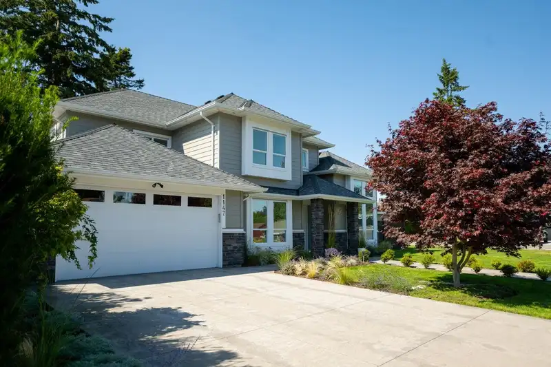 1147 51 STREET - photo 3 of 40