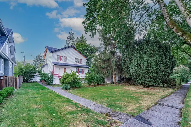 3357 W 26TH AVENUE - photo 3 of 15
