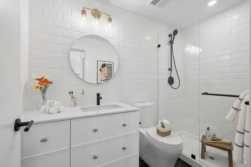 611 215 MCBAY LANE - photo 3 of 15