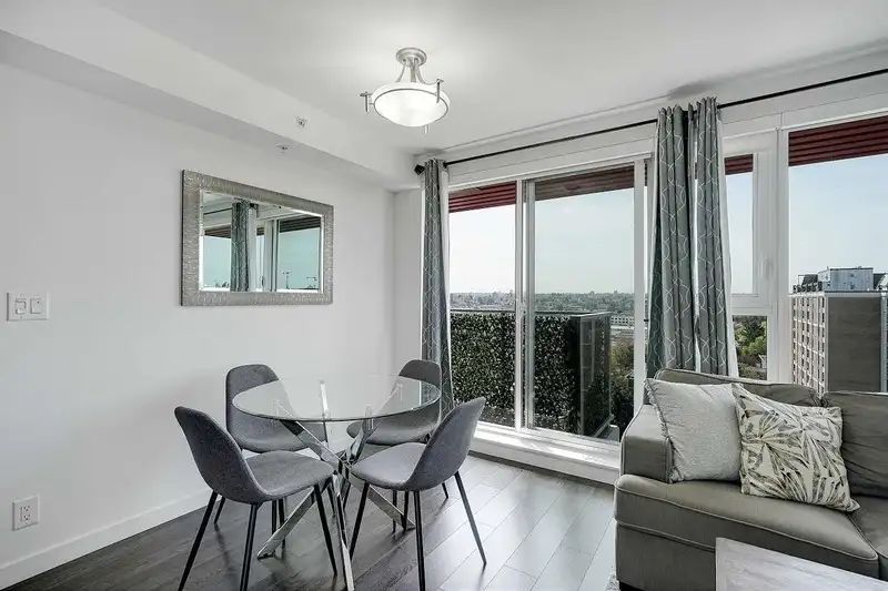 1004 955 E HASTINGS STREET - photo 4 of 40