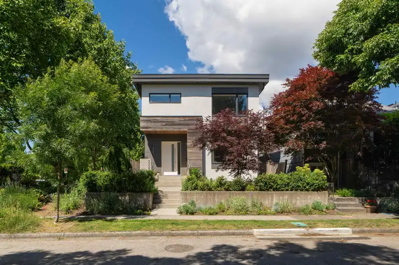 5325 CHESTER STREET - photo 1 of 39