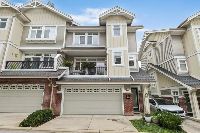 30 2925 KING GEORGE BOULEVARD - photo 1 of 28