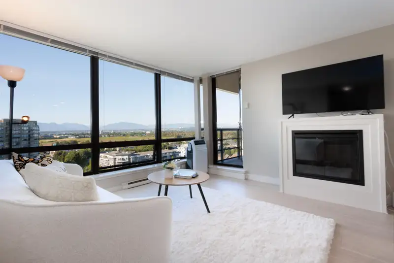 1607 6333 KATSURA STREET - photo 1 of 1
