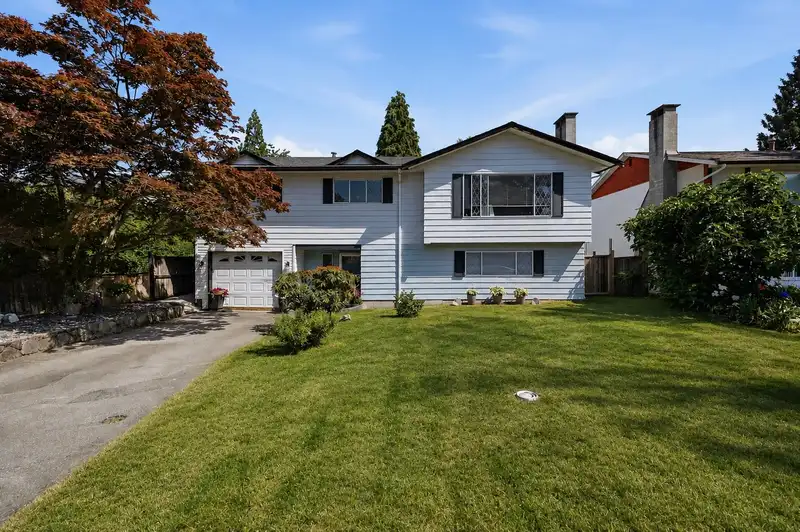2413 SCOTT PLACE - photo 1 of 4
