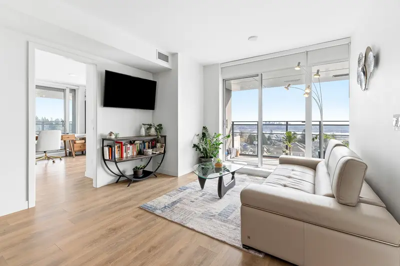 309 1045 AUSTIN AVENUE - photo 3 of 25